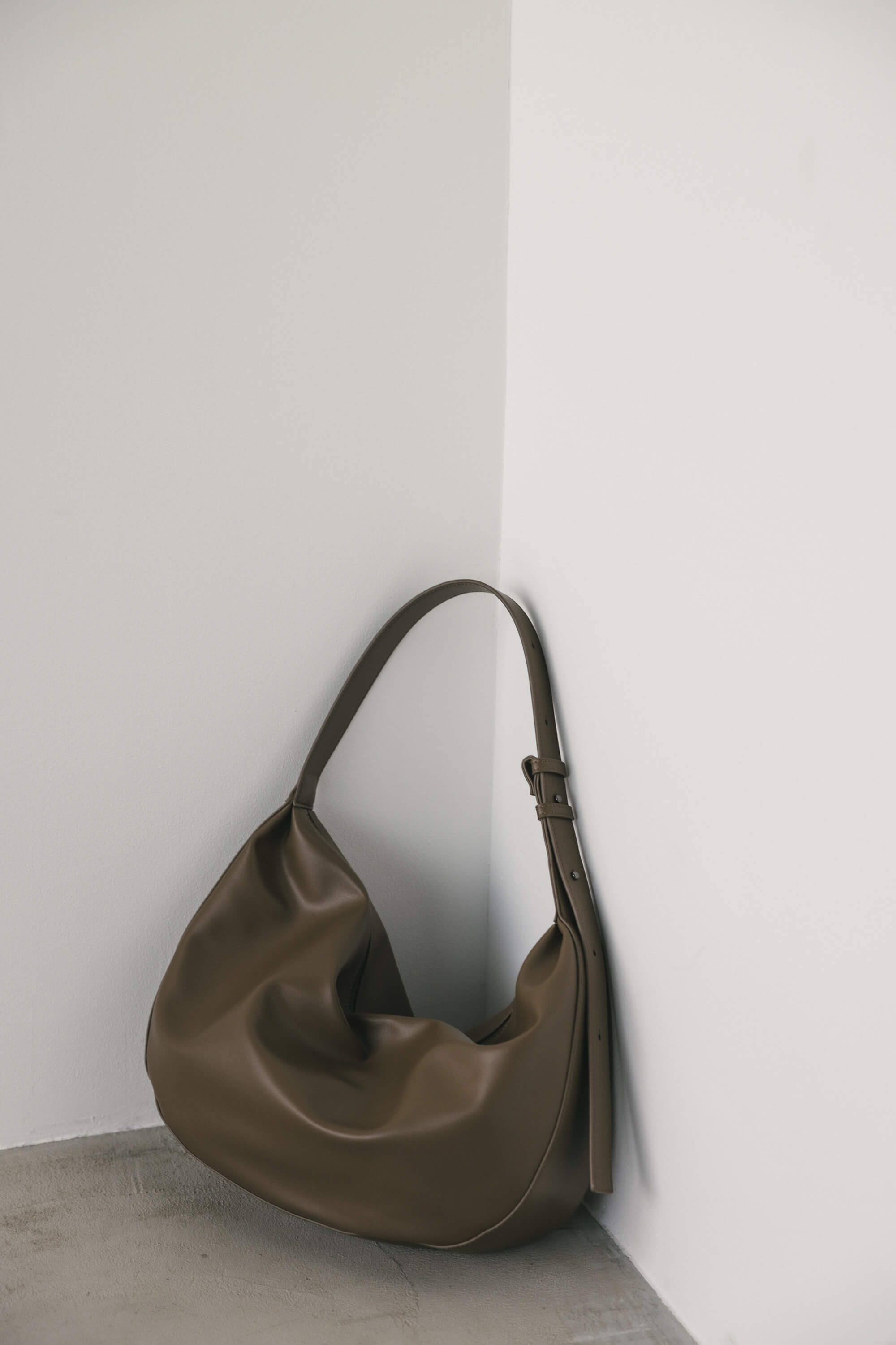 マンドリンショルダーバッグ BRN FREE