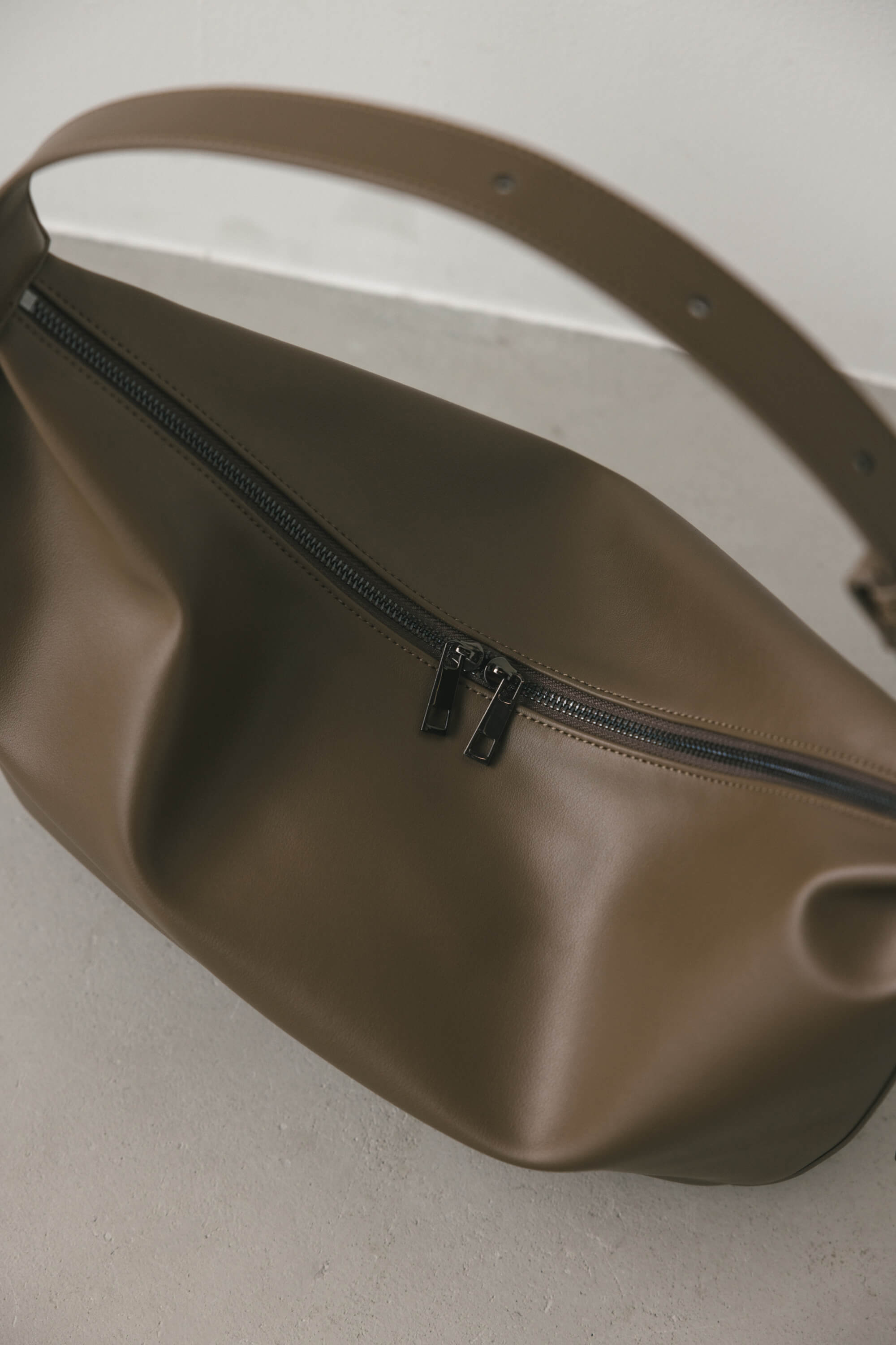 マンドリンショルダーバッグ BRN FREE