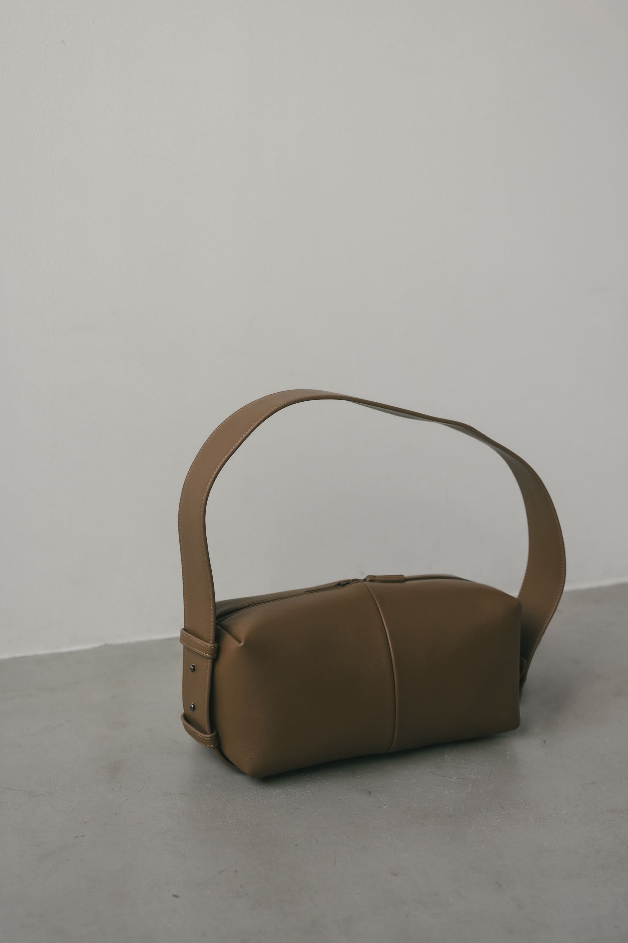 ワイドベルトスクエアバッグ L/BRN FREE