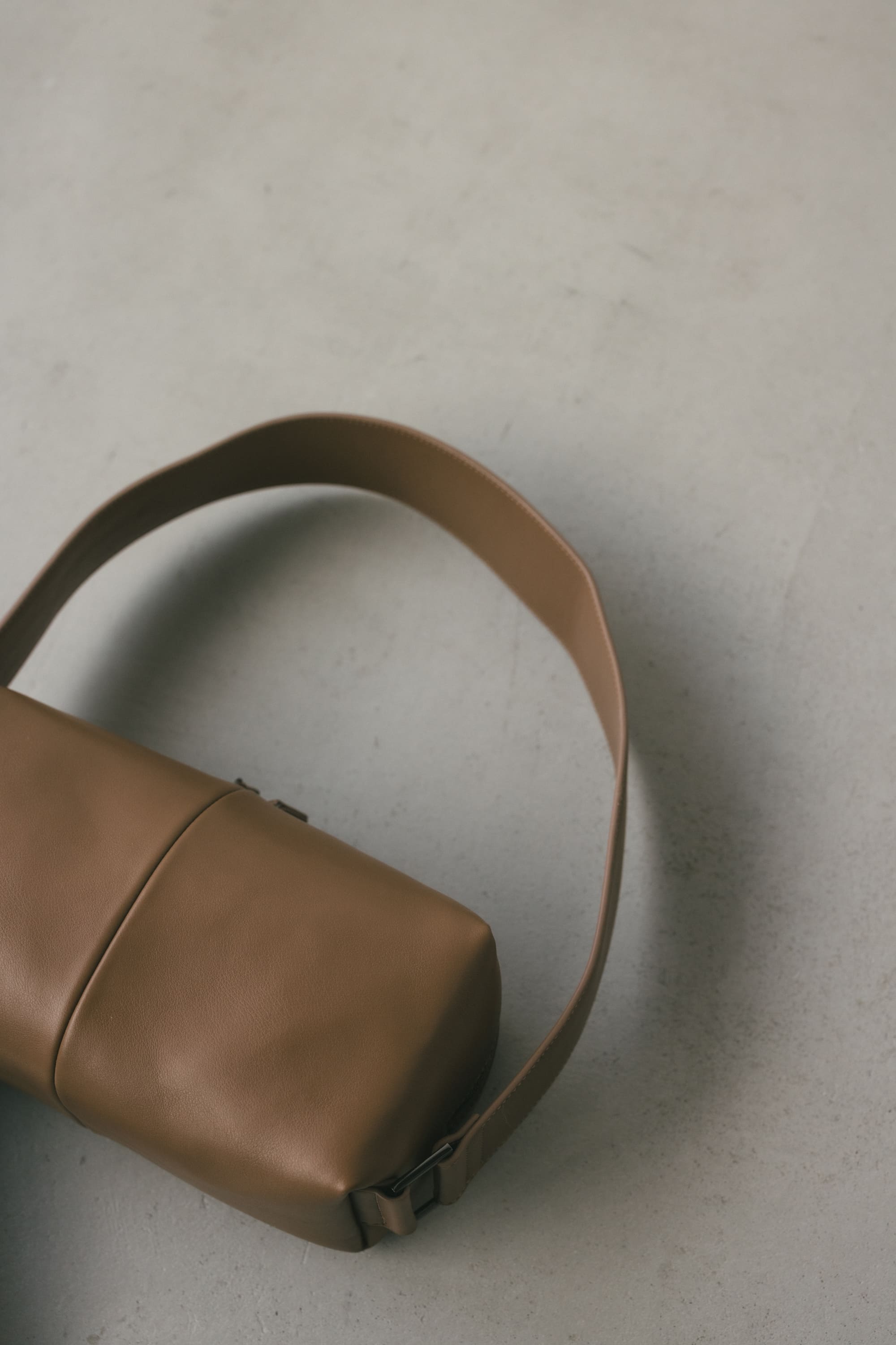 ワイドベルトスクエアバッグ L/BRN FREE