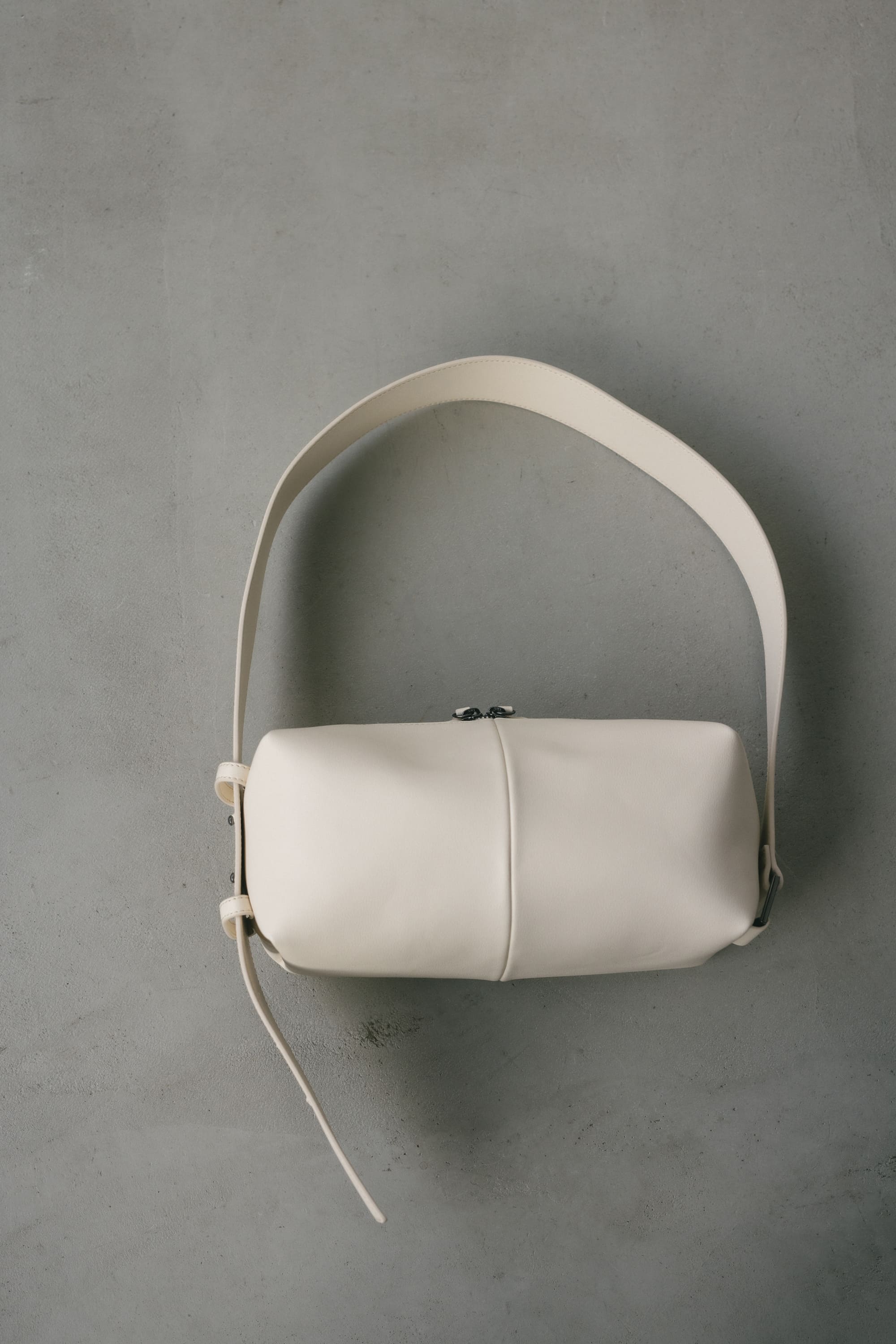 ワイドベルトスクエアバッグ WHT FREE