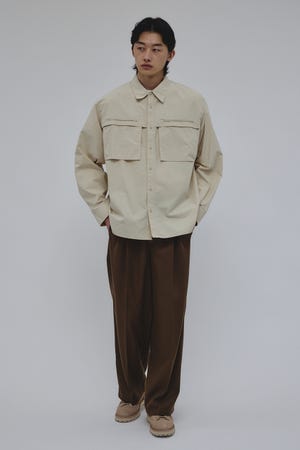 フラップポケットシャツ