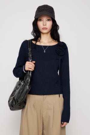 FLOWER MOTIF ニット