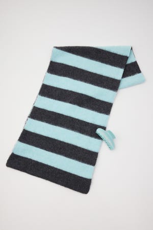 SOFT FLUFFY STOLE CLIP SET