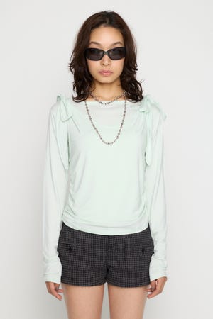 LAYERED USEFUL トップス