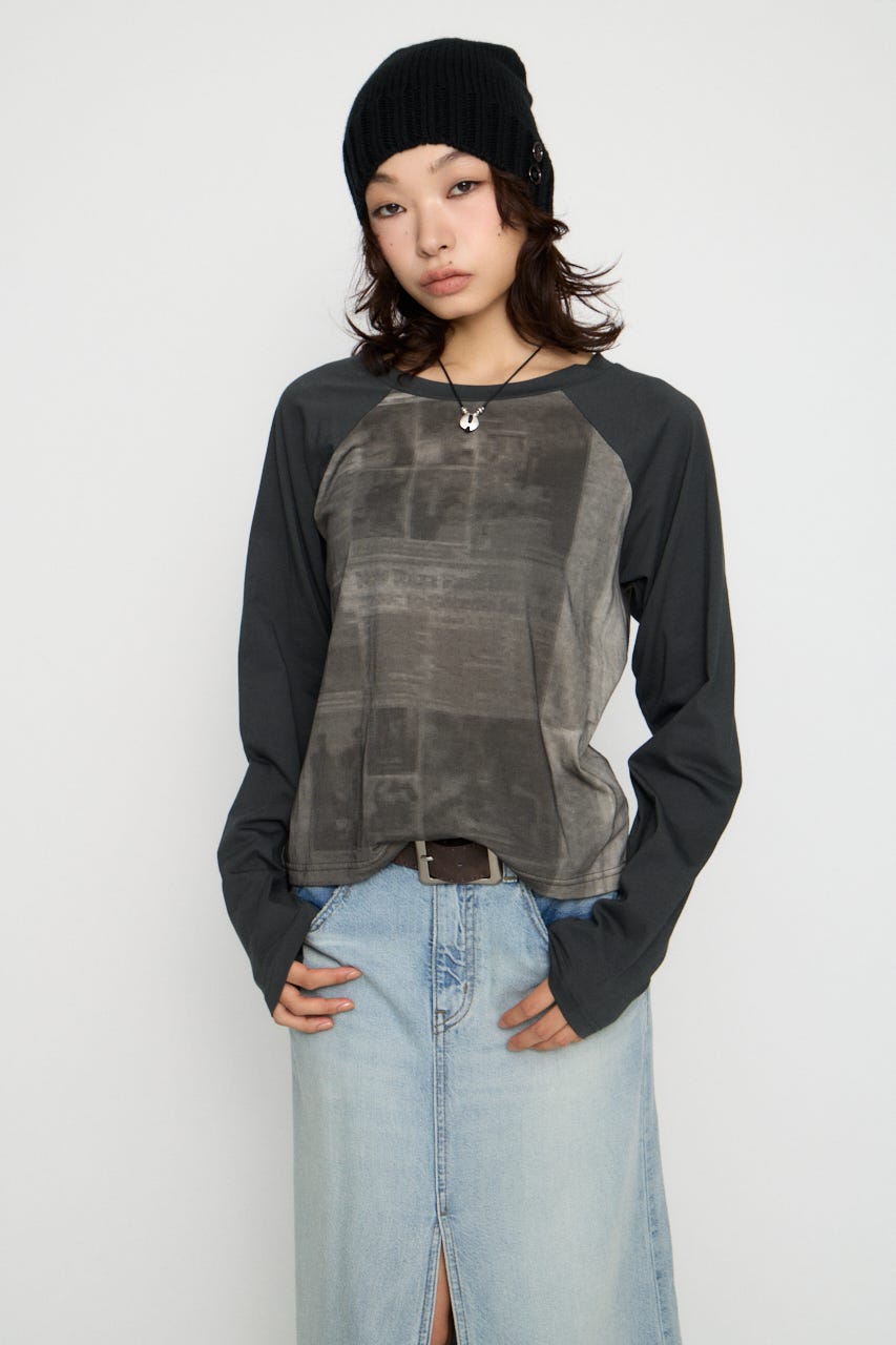 PHOTO PRINT RAGLAN トップス BLK FREE
