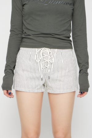 STRIPE LACE UP ショートパンツ