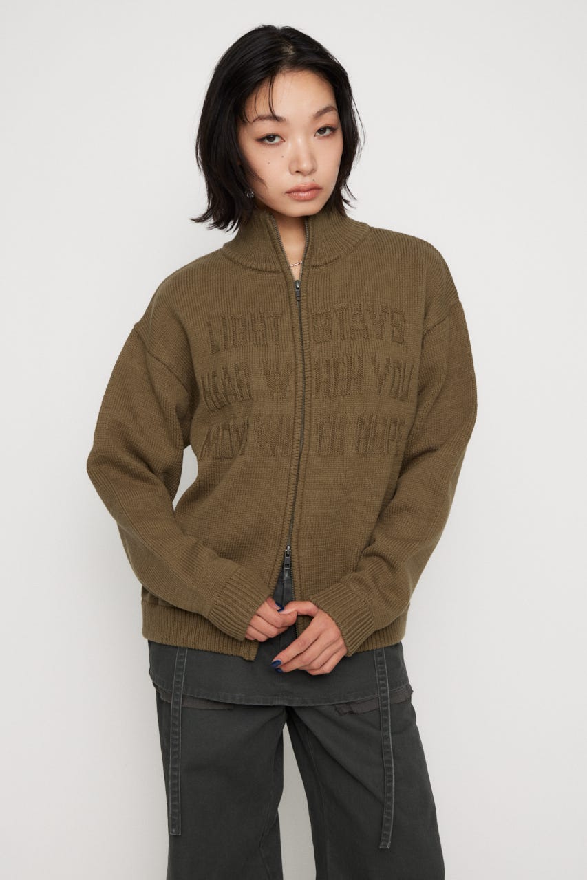 BUMPY LETTER ZIP ニット D/BEG FREE