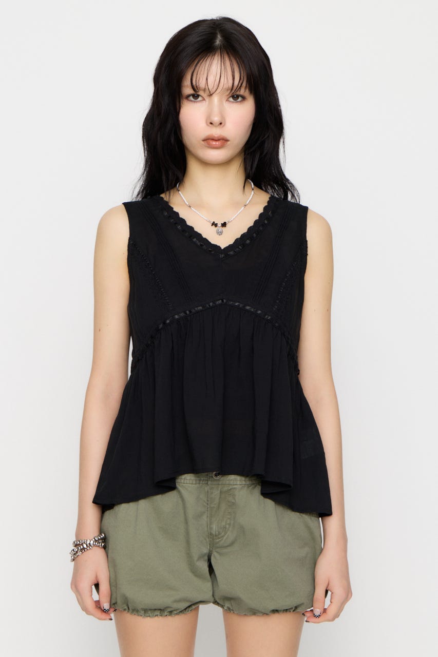 SOFT LACE NOSLEEVE トップス BLK FREE
