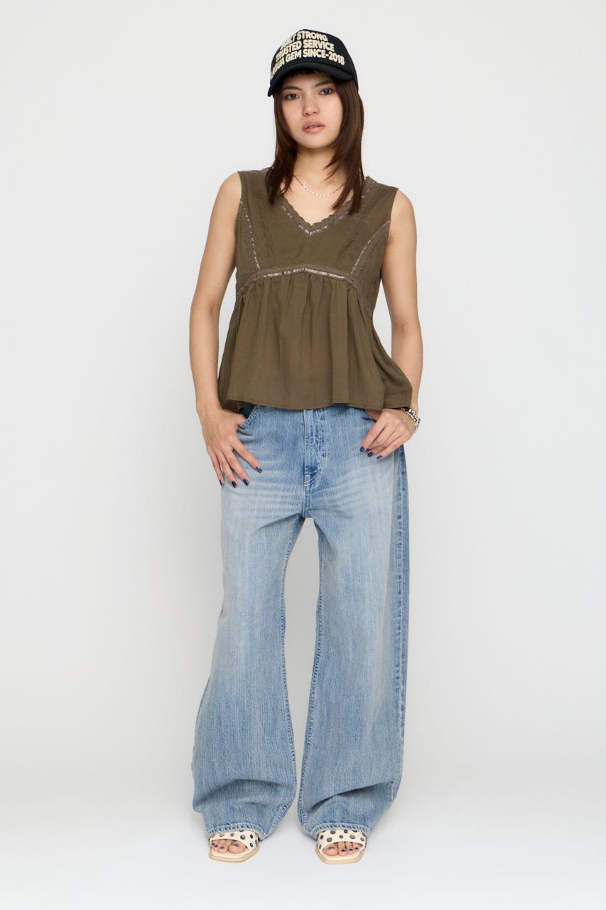 SOFT LACE NOSLEEVE トップス KHA FREE