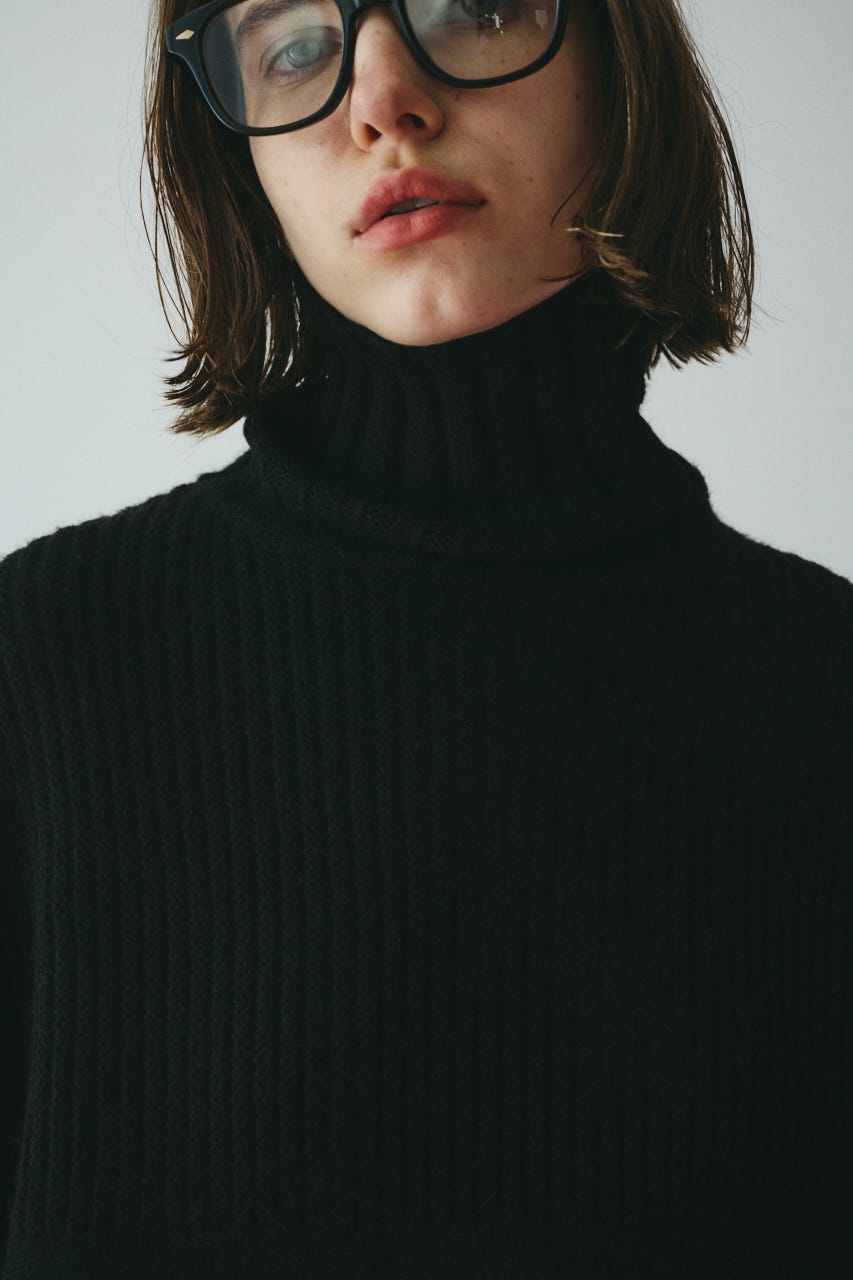 Box knit one-piece BLK FREE