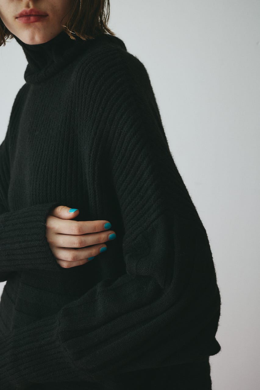 Box knit one-piece BLK FREE