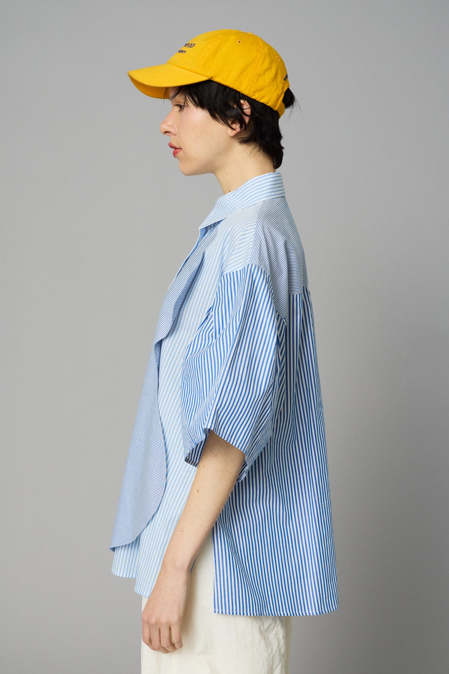 A line over shirt 柄BLU FREE