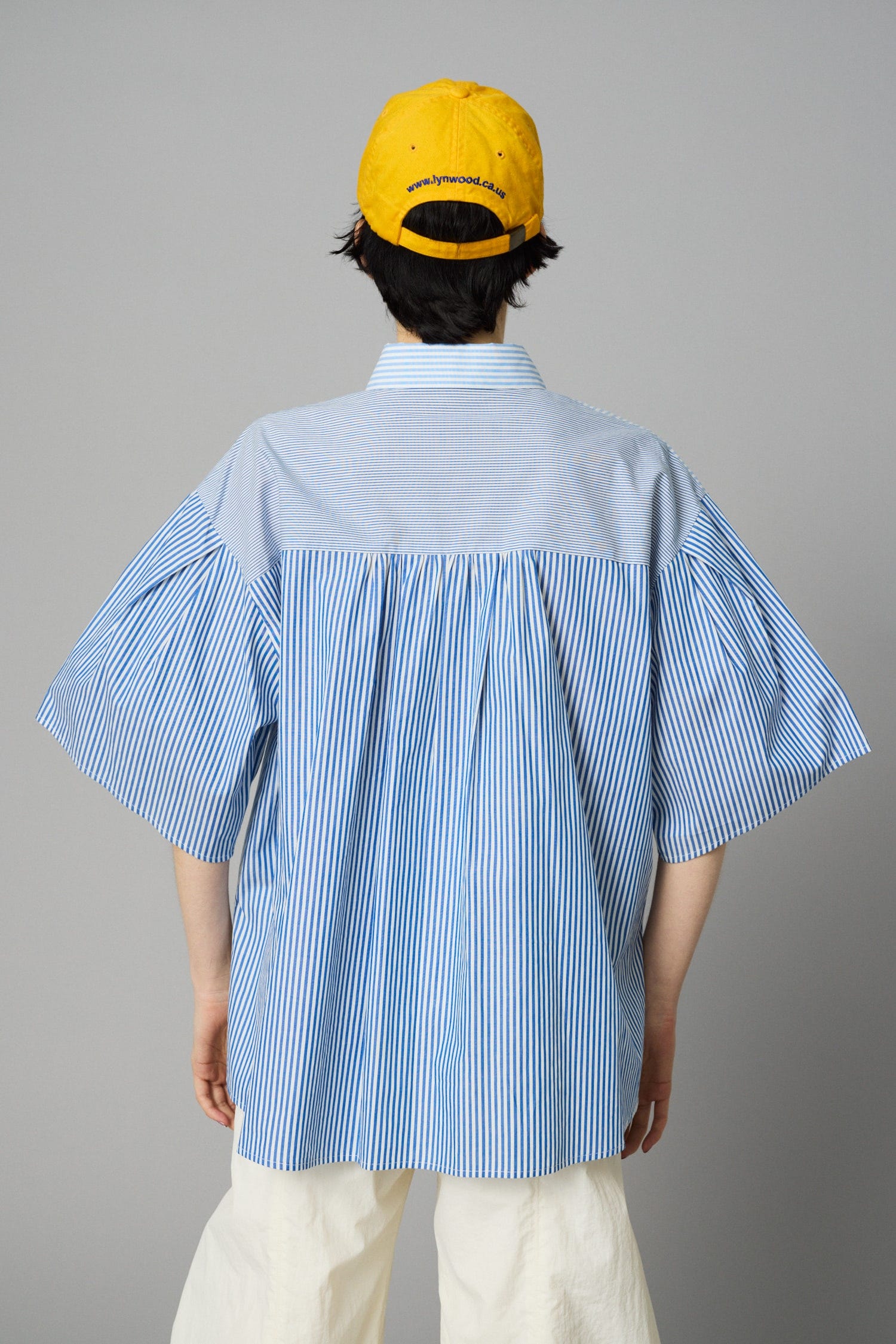 A line over shirt 柄BLU FREE