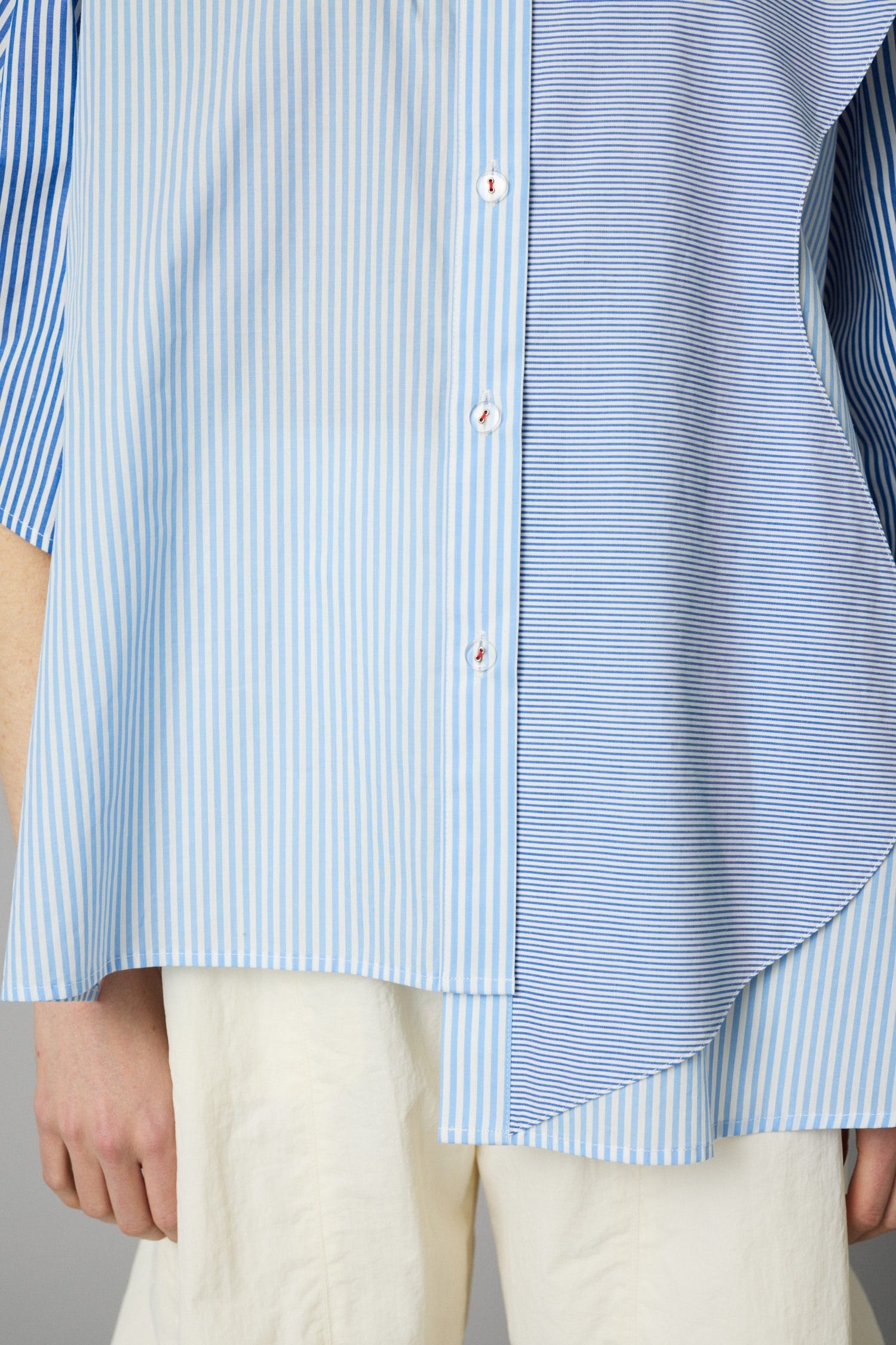 A line over shirt 柄BLU FREE