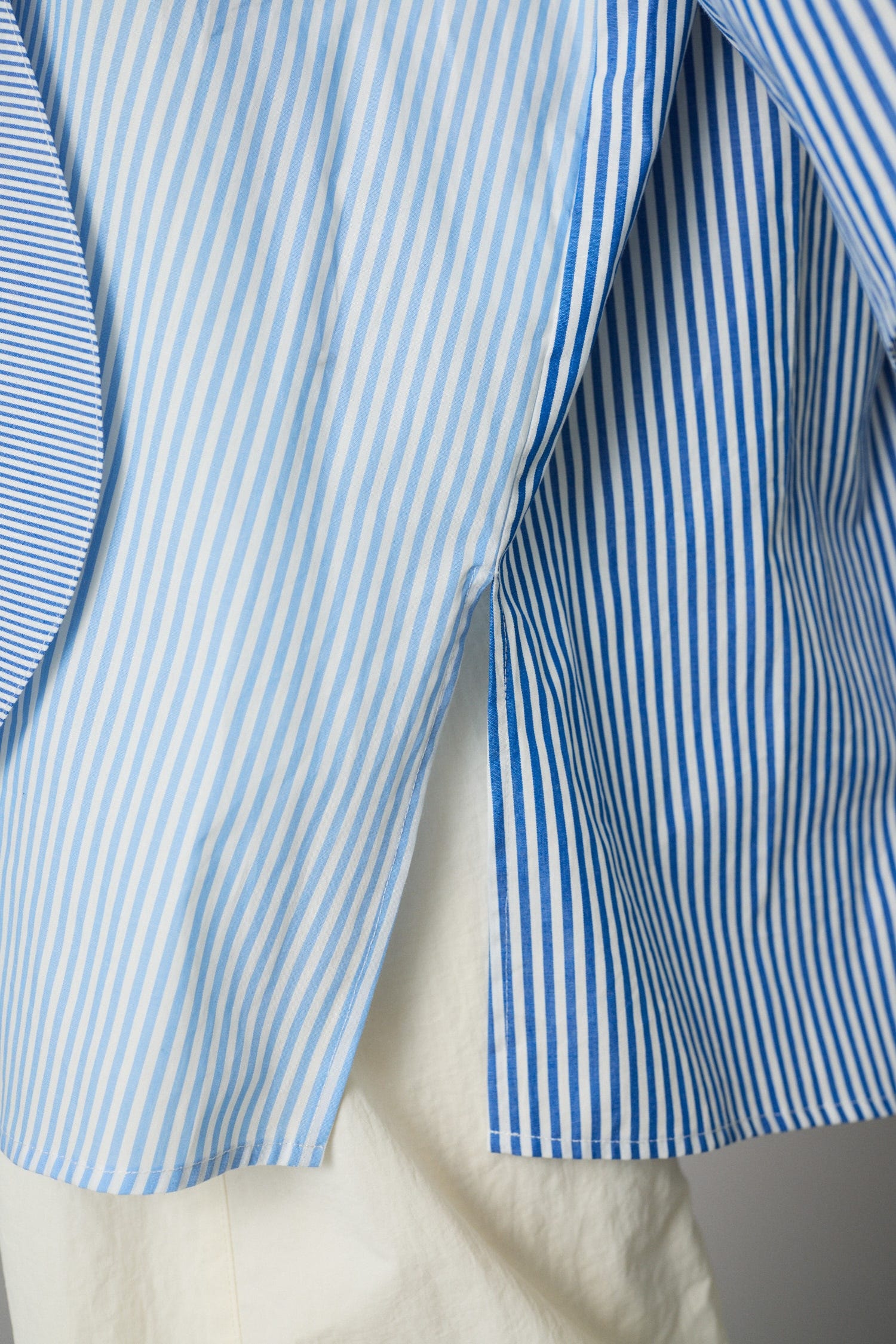 A line over shirt 柄BLU FREE