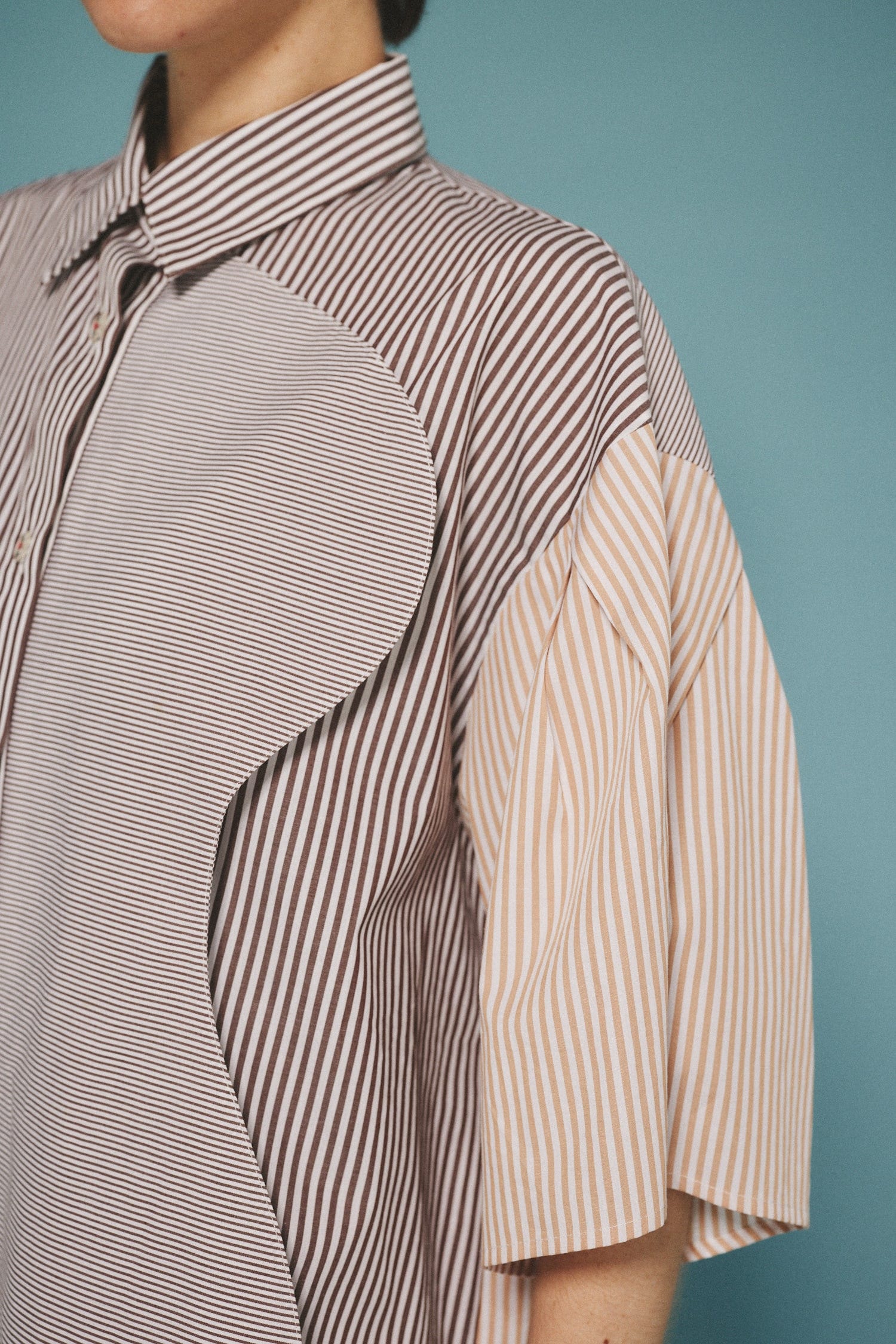 A line over shirt 柄BRN FREE