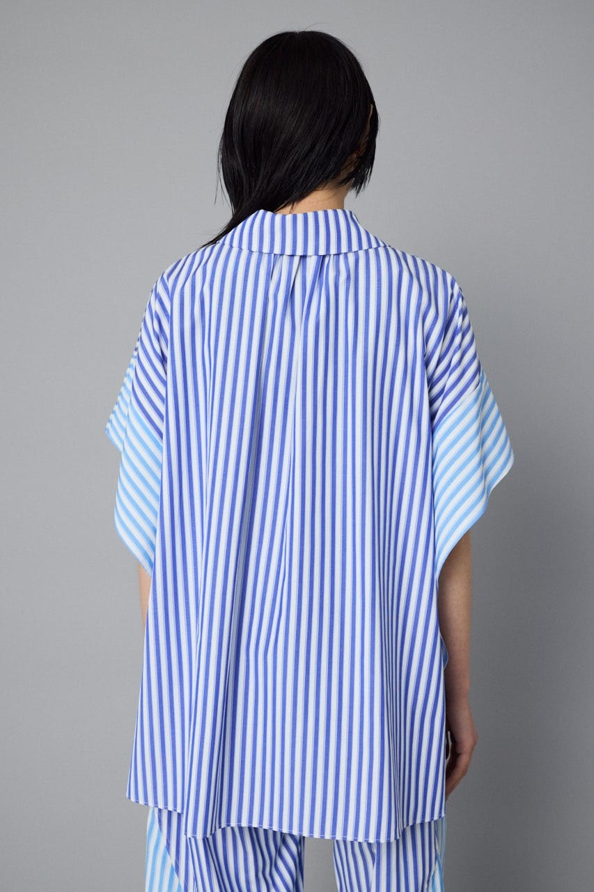 Pull over tops 柄BLU FREE
