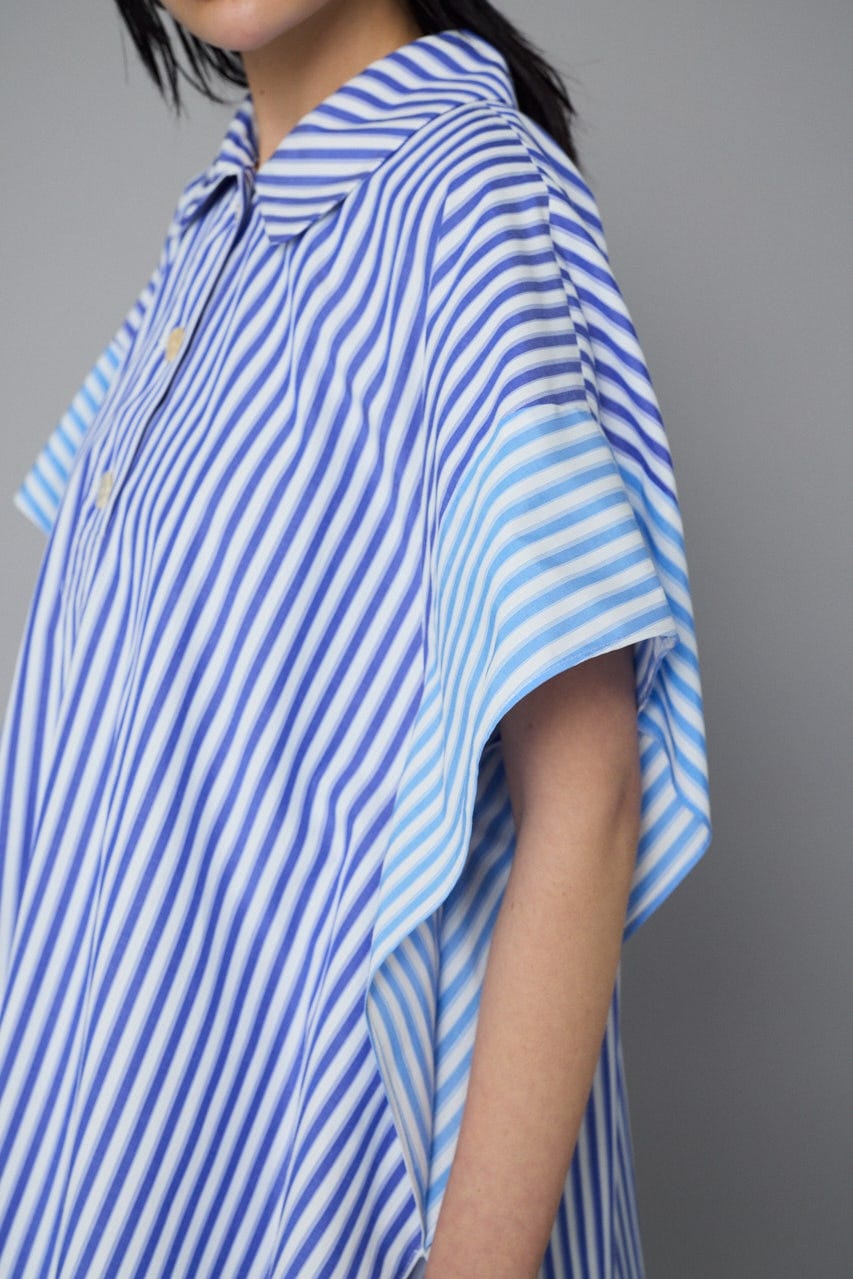 Pull over tops 柄BLU FREE