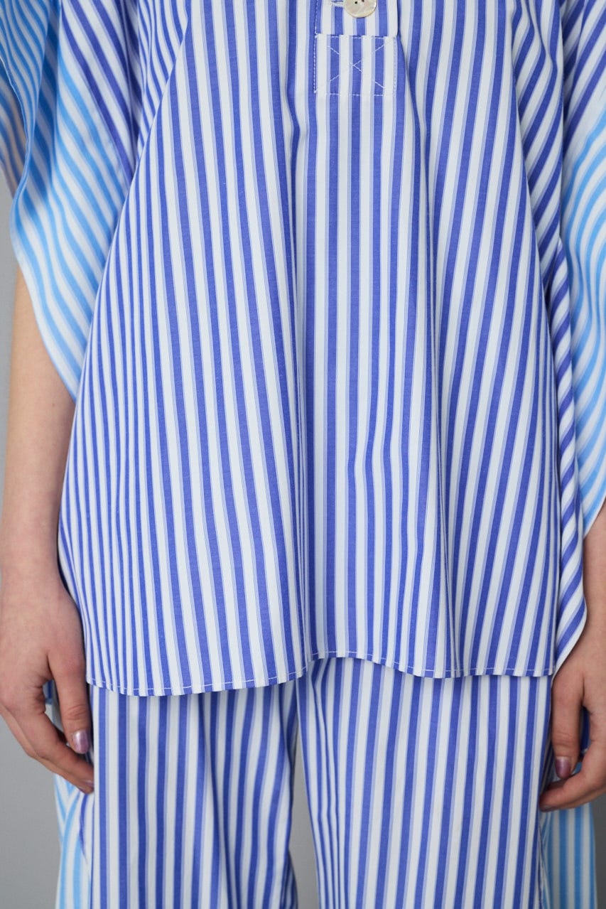 Pull over tops 柄BLU FREE