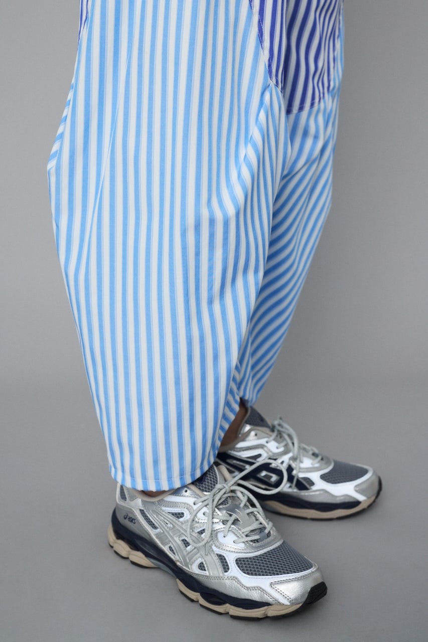 Tuck easy pants 柄BLU 36