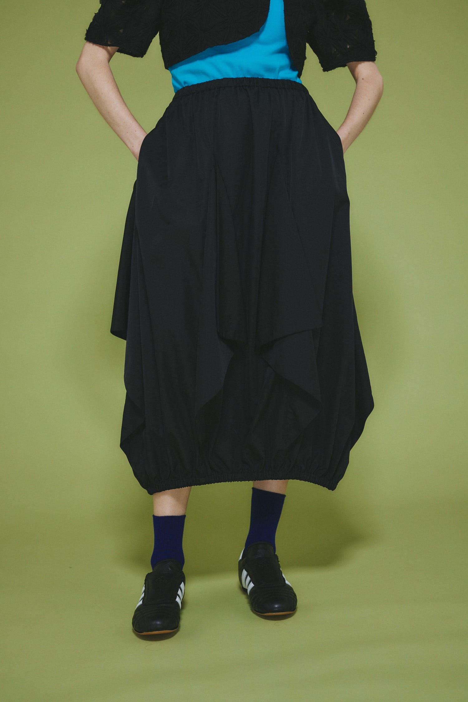 Triangle skirt BLK FREE