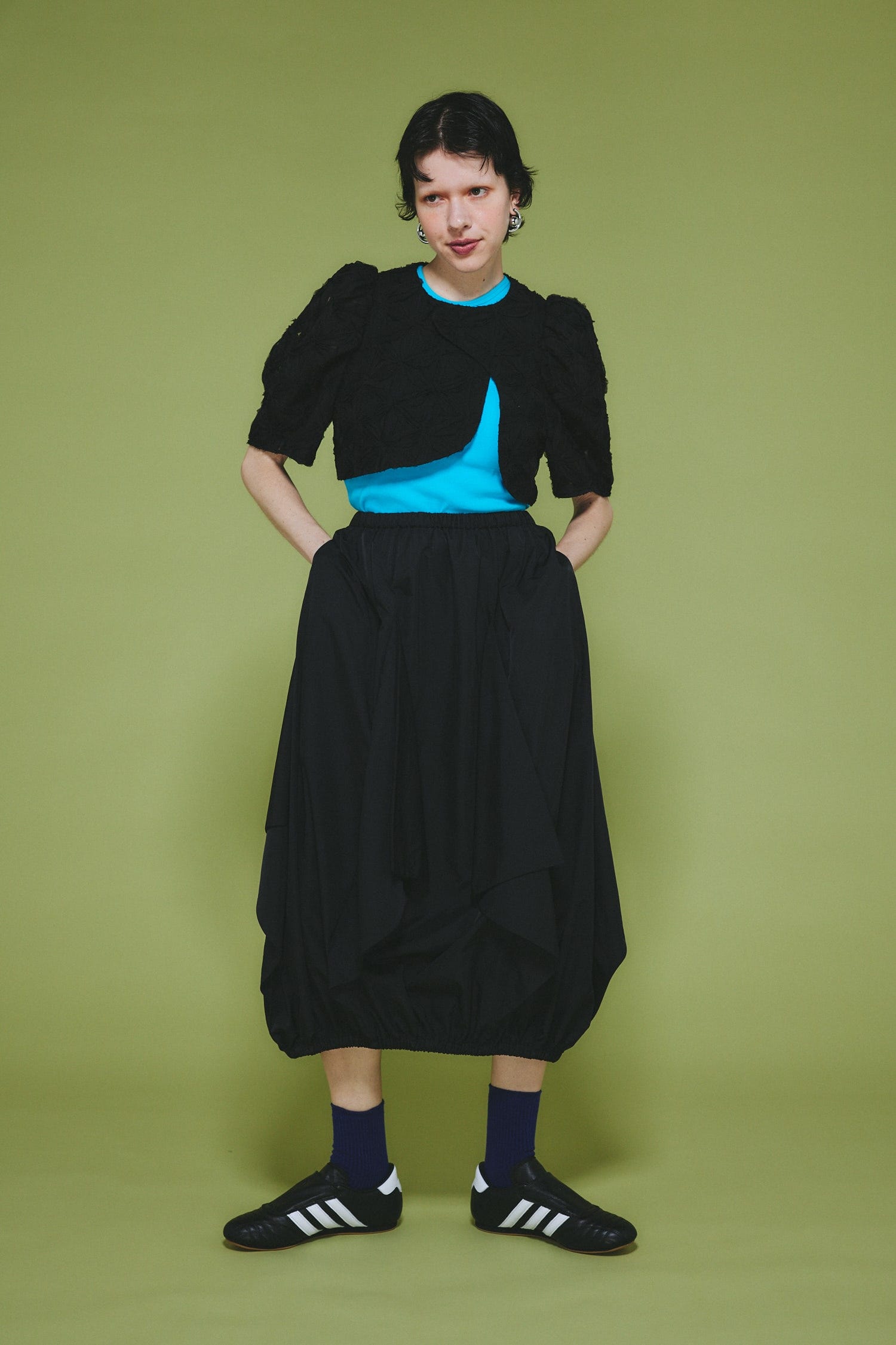 Triangle skirt BLK FREE