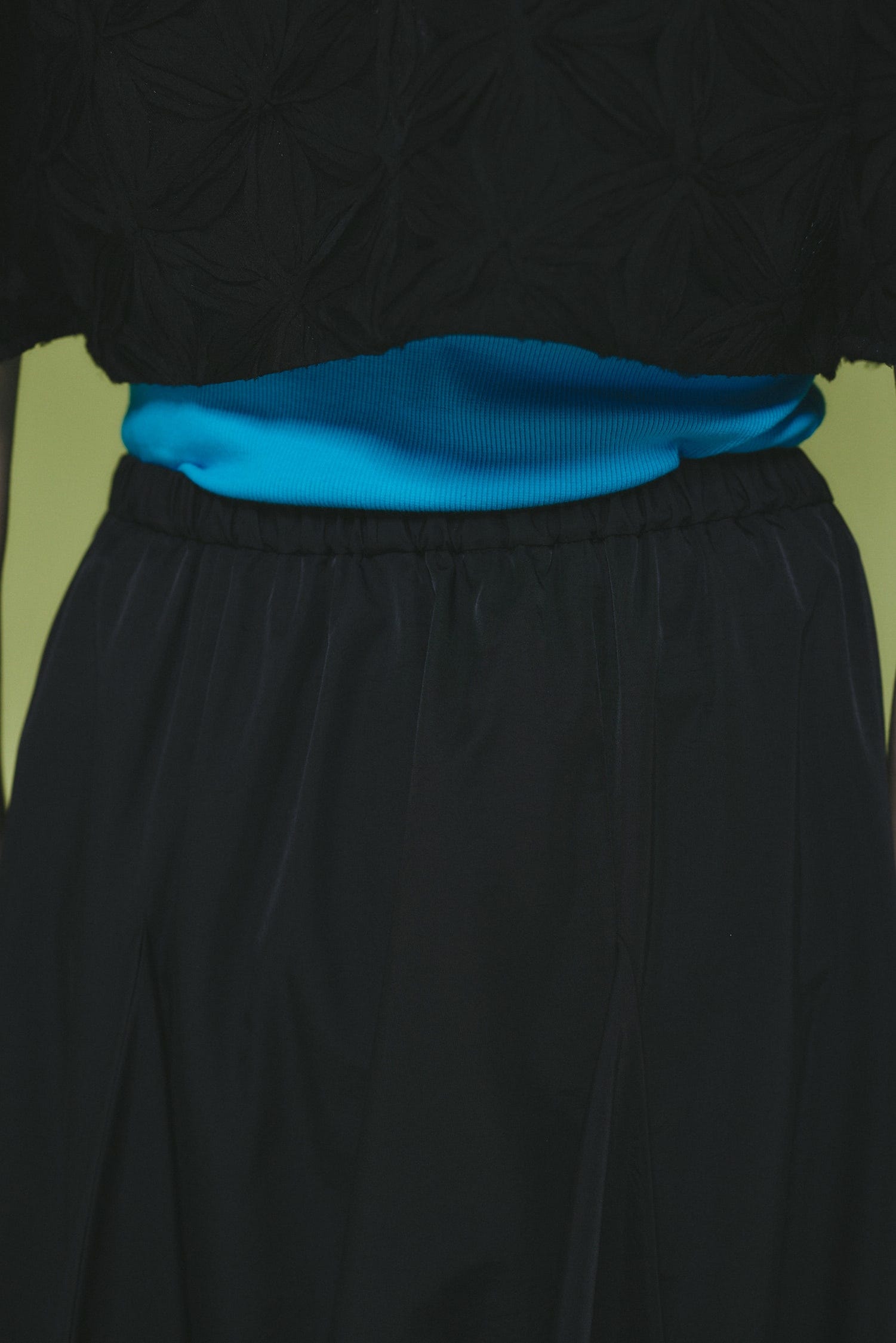 Triangle skirt BLK FREE