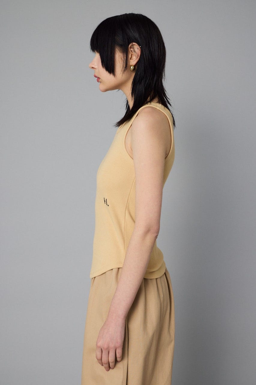H tank top BEG FREE