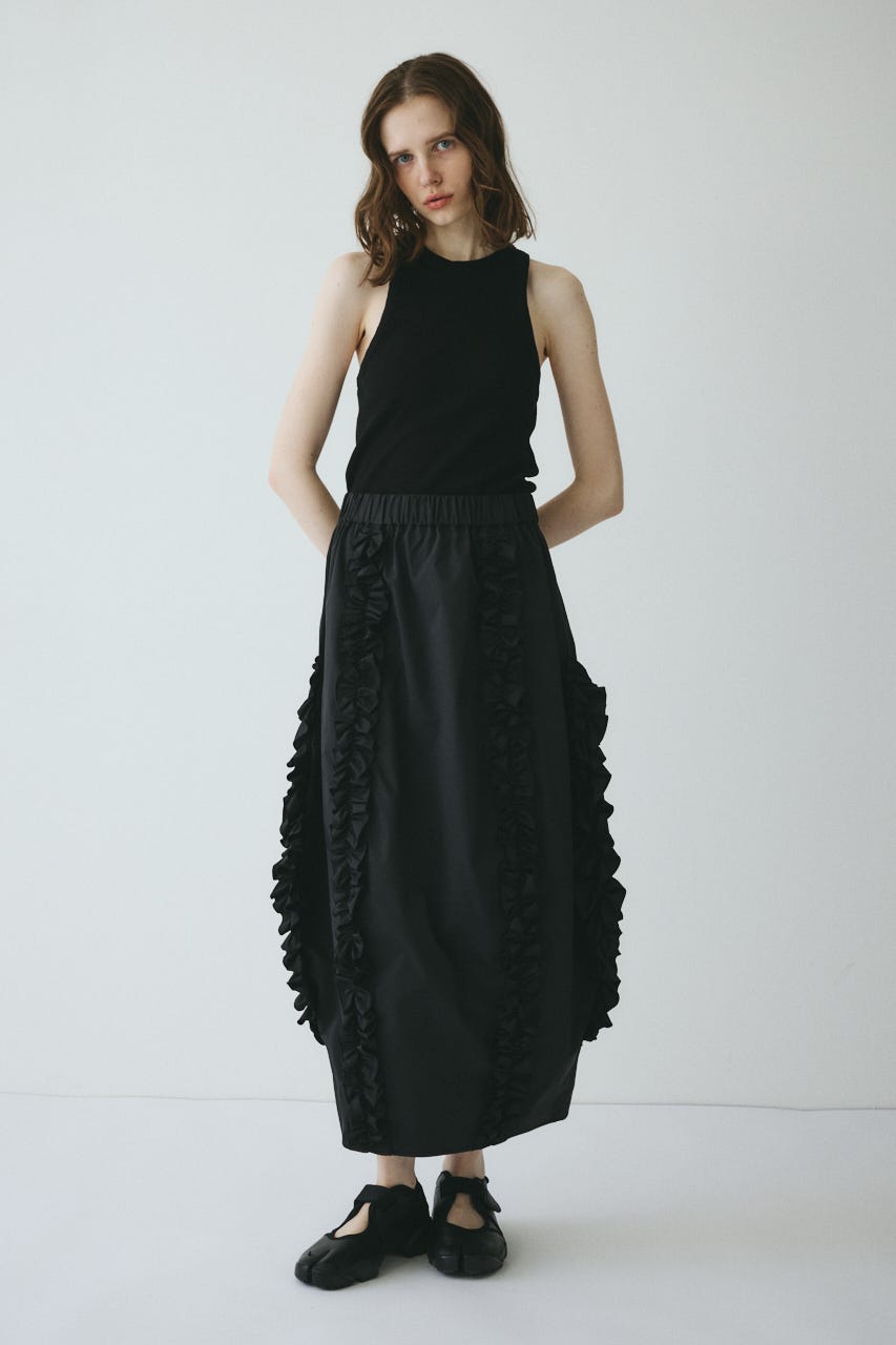 【ポイントアップ+4％対象商品】［予約］Frill cocoon skirt BLK FREE