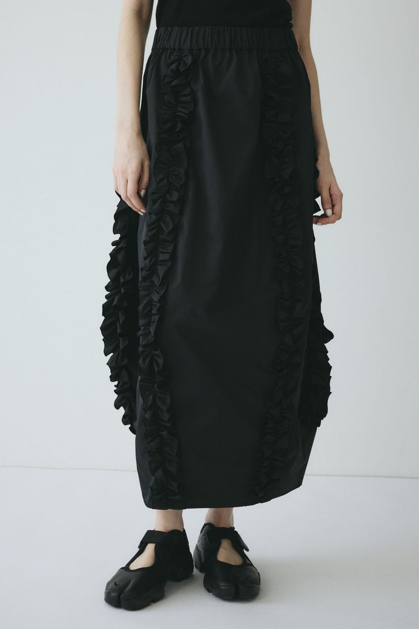 【ポイントアップ+4％対象商品】［予約］Frill cocoon skirt BLK FREE