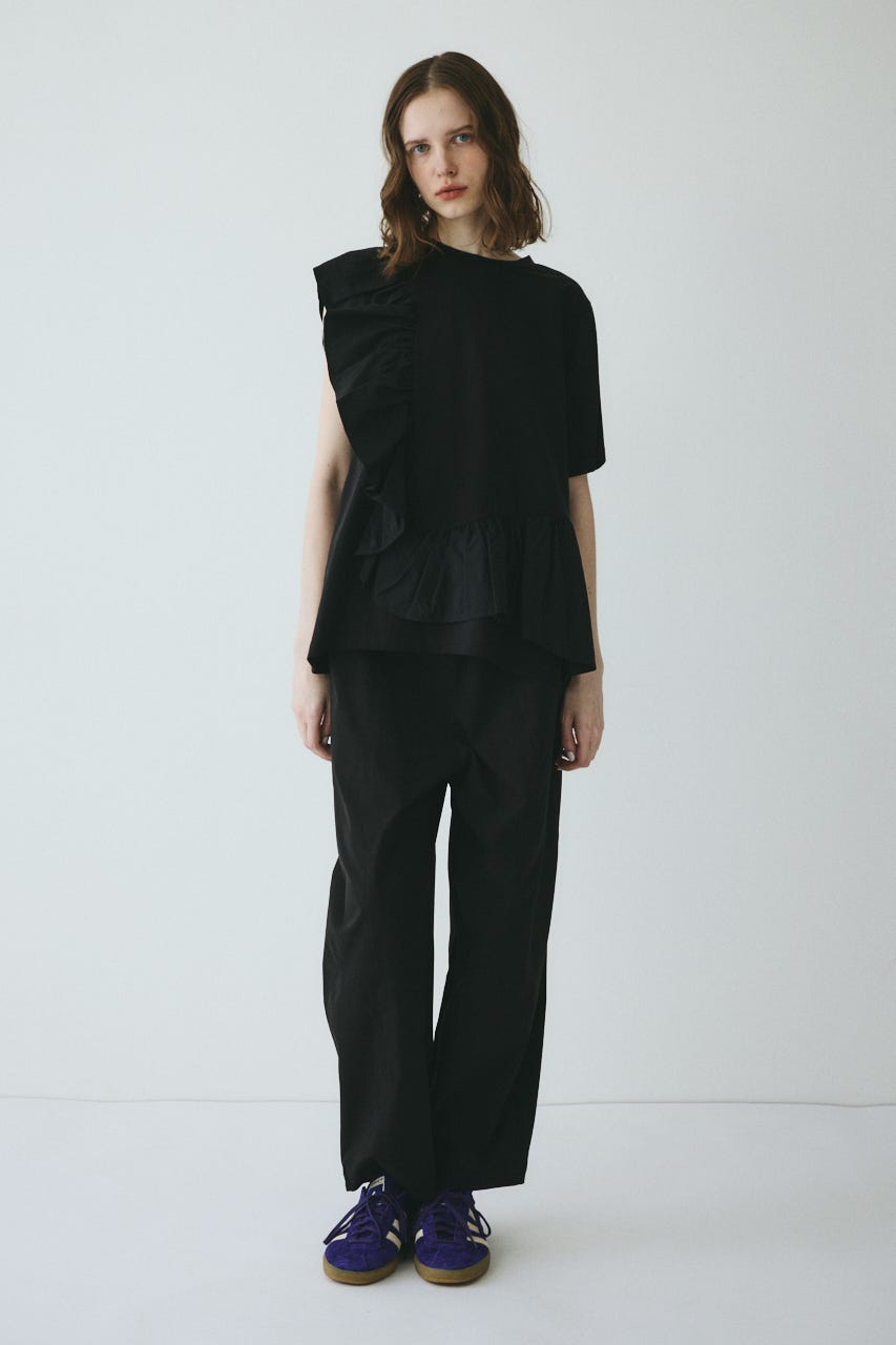【ポイントアップ+4％対象商品】［予約］Docking ruffle peplum tops BLK FREE