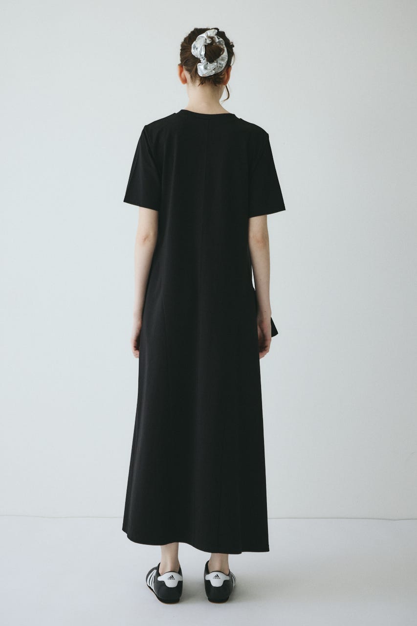 【ポイントアップ+4％対象商品】［予約］Deformation flare cut onepiece BLK FREE