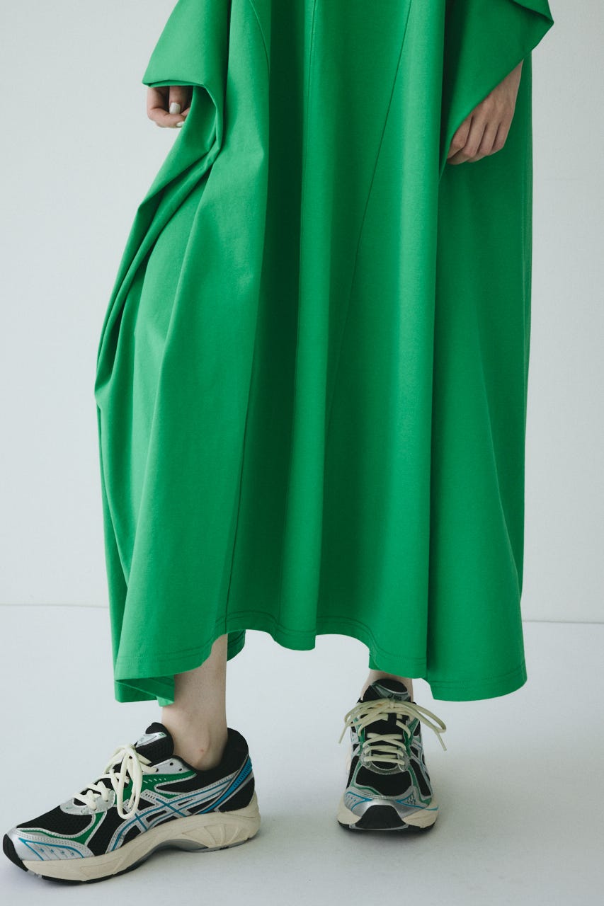 【ポイントアップ+4％対象商品】［予約］Deformation flare cut onepiece GRN FREE