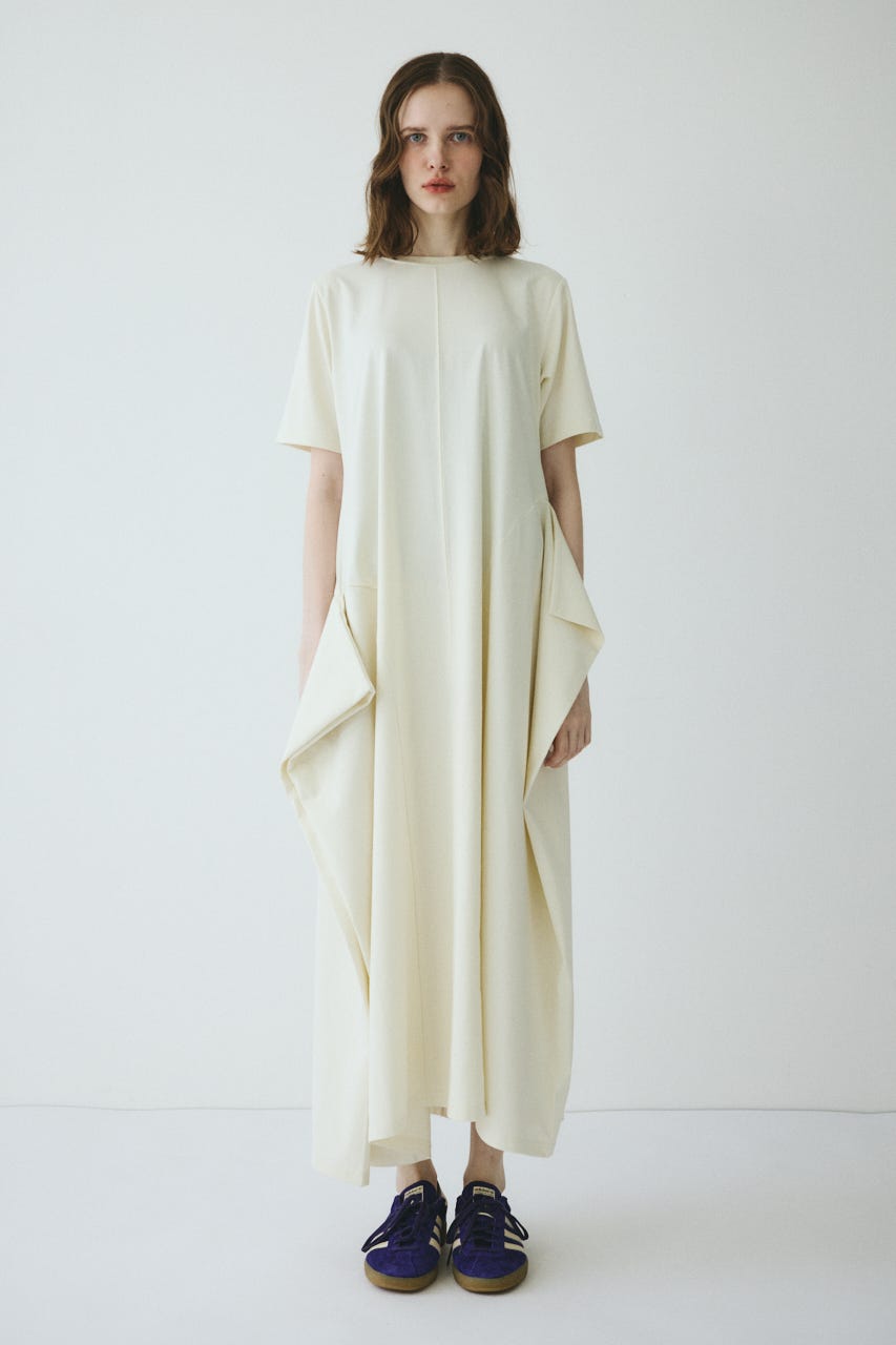 【ポイントアップ+4％対象商品】［予約］Deformation flare cut onepiece O/WHT FREE