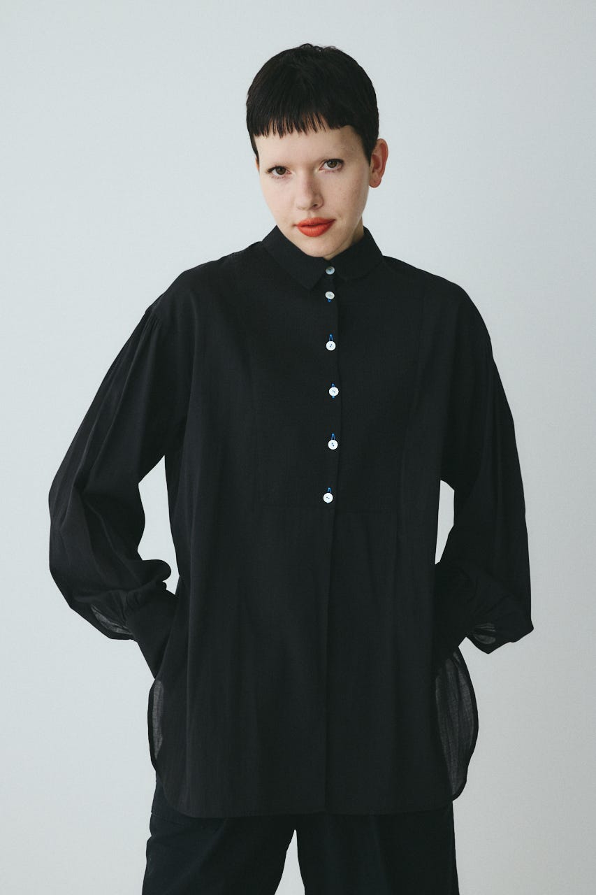 Round hem shirt BLK FREE