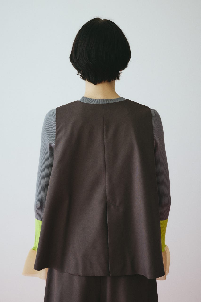 ［予約］A line vest BRN FREE
