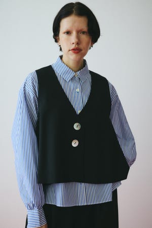 ［予約］A line vest