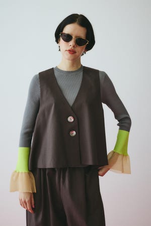 ［予約］A line vest