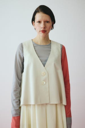 ［予約］A line vest