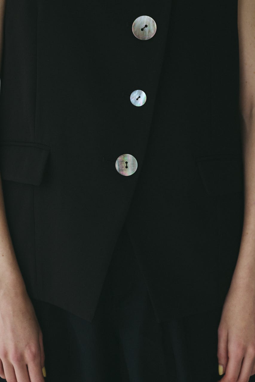 Wave neck vest BLK FREE