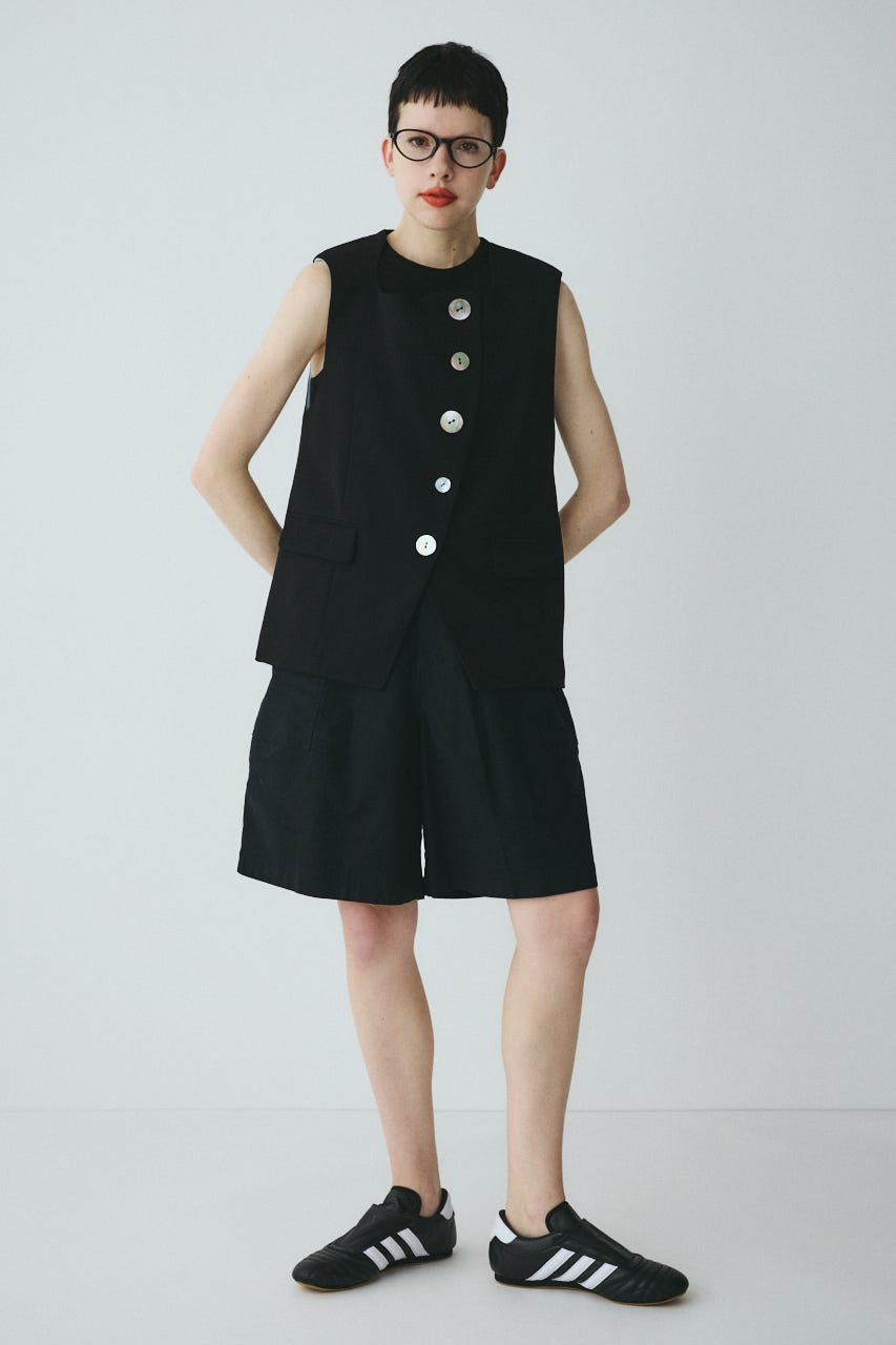 Wave neck vest BLK FREE