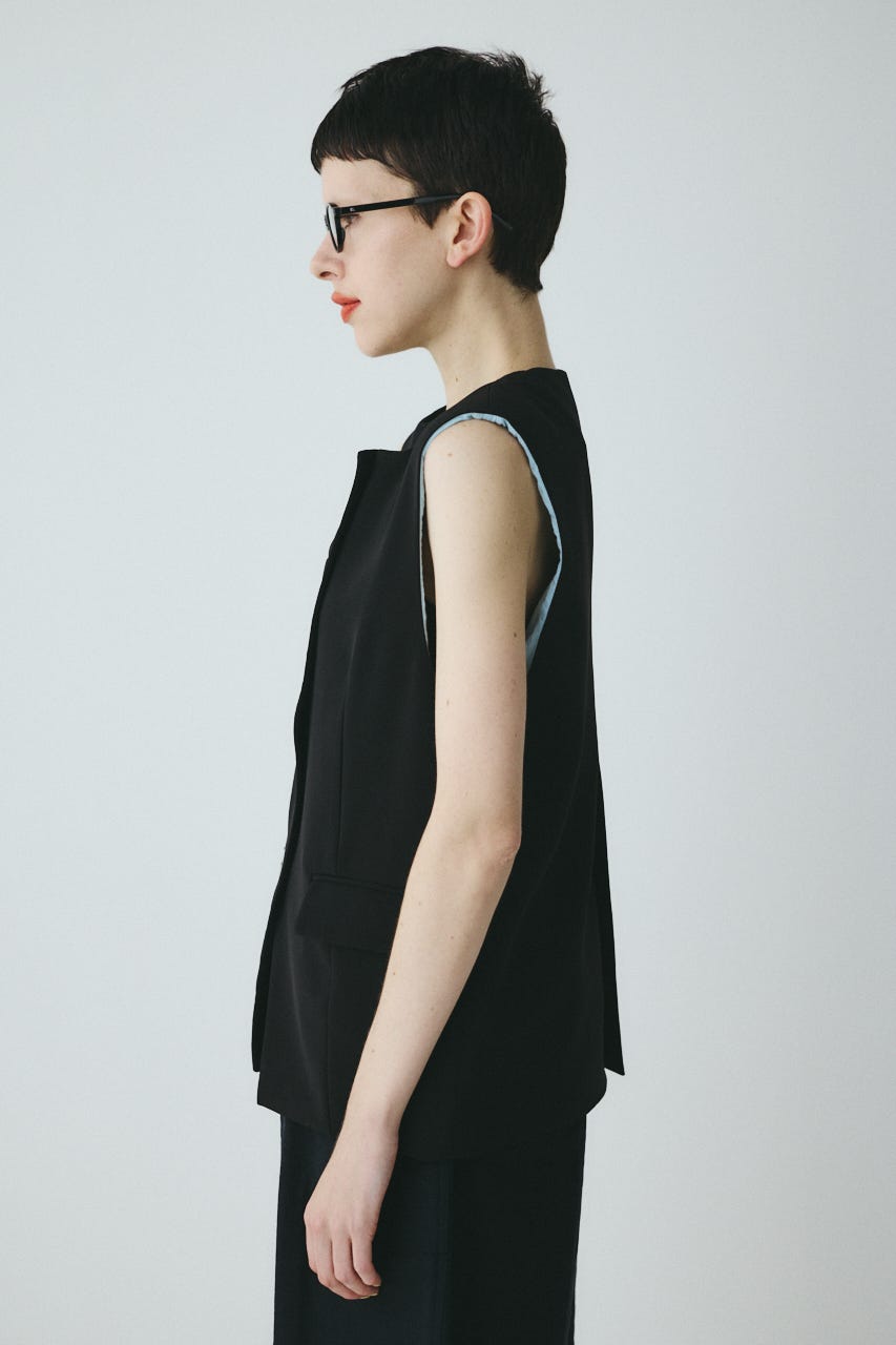 Wave neck vest BLK FREE