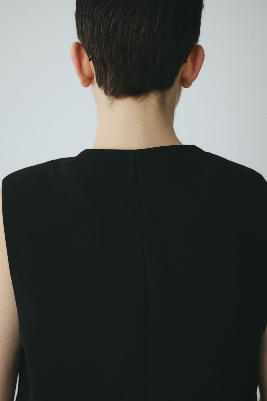 Wave neck vest BLK FREE