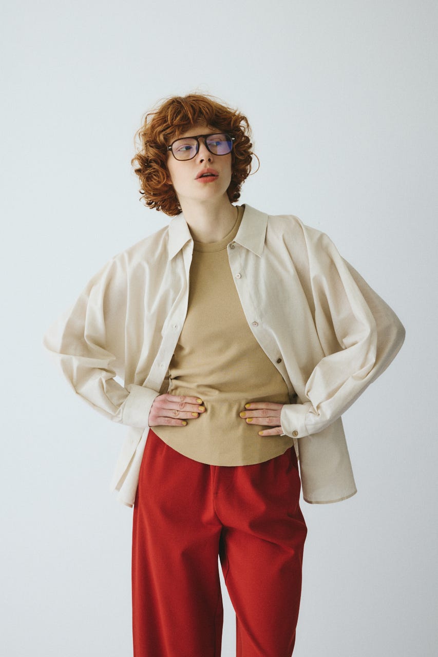 ［予約］Back shirring shirt L/BEG FREE