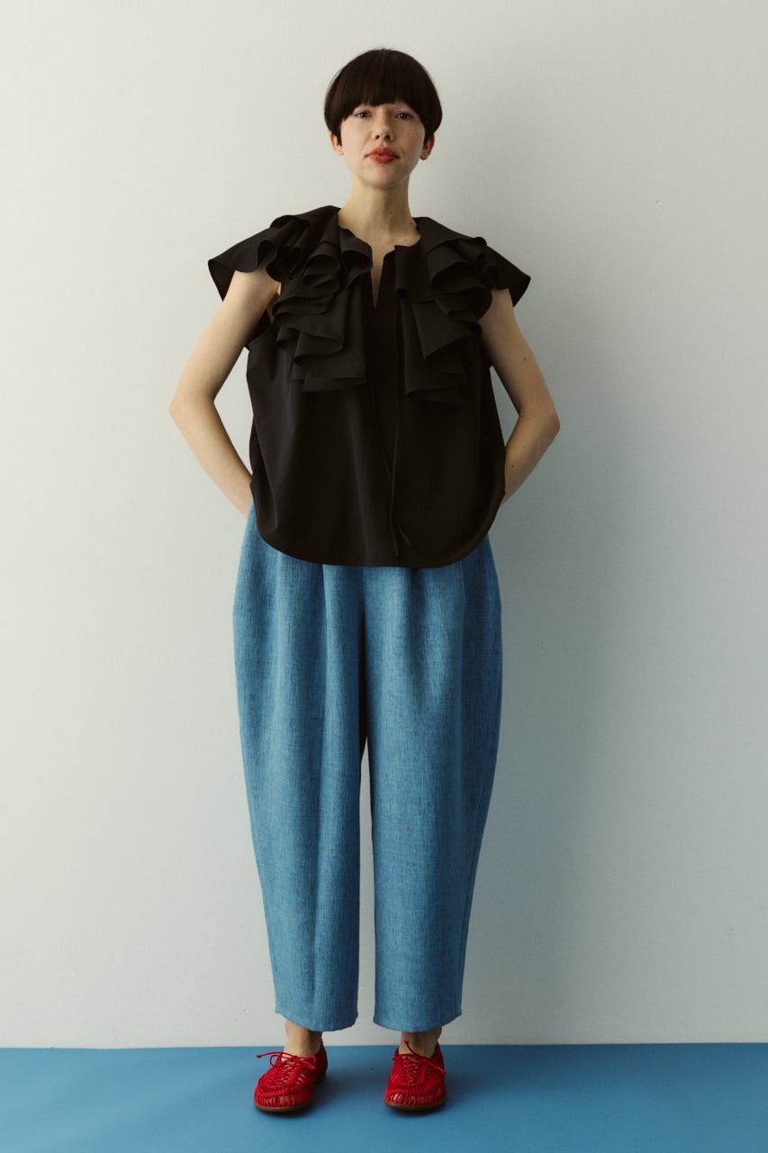 ［予約］Ruffled blouse BLK FREE