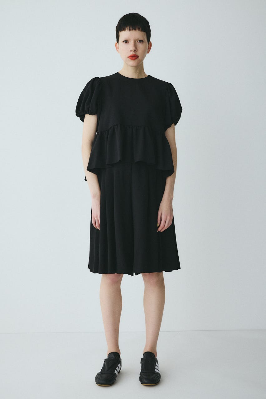 Volume sleeve tops BLK FREE