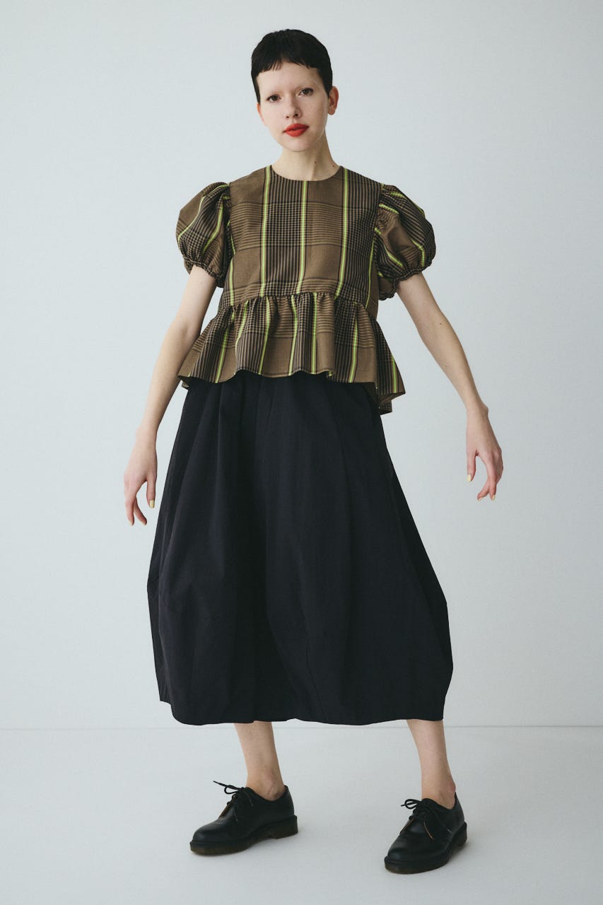 Volume sleeve tops 柄BRN FREE