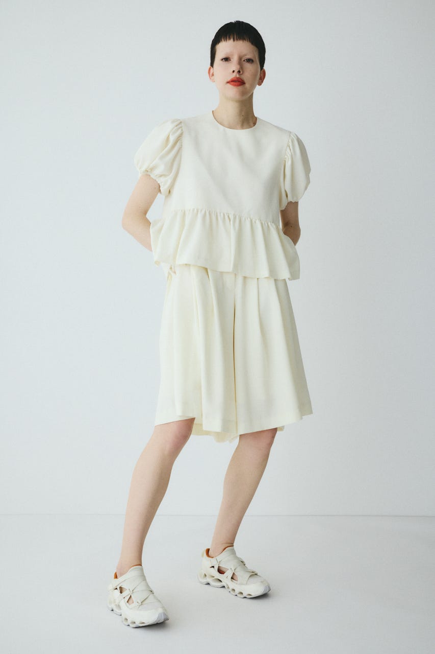 Volume sleeve tops O/WHT FREE