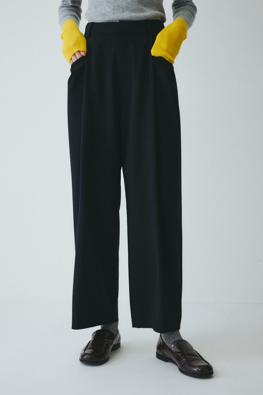 ［予約］Straight tuck pants NVY 36